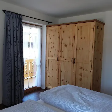 Satzger Apartman *